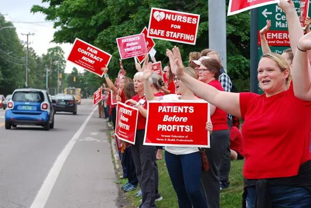 Nurses, Hospital Officials Prepare for Late Night at Bargaining Table