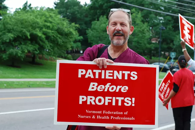 Nurses, Hospital Officials Prepare for Late Night at Bargaining Table