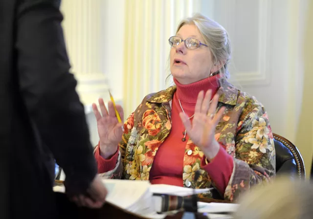 Legislators Raise Awareness of Burn Pit Health Risks for Soldiers