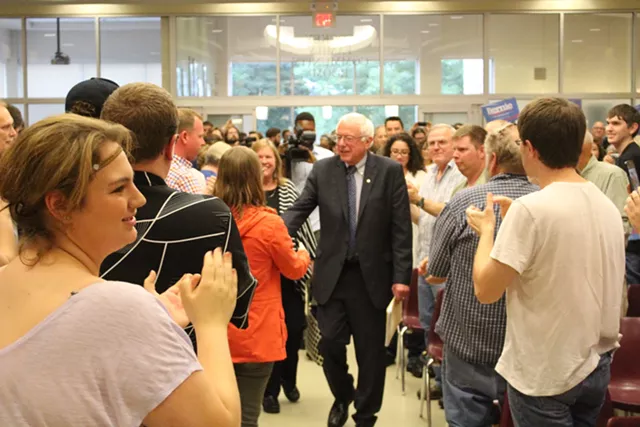 Sanders Barnstorms Increasingly Competitive Iowa