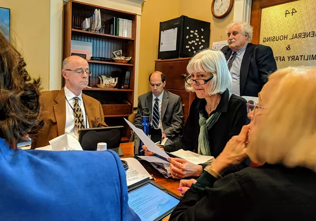 Vermont House Panel Approves $15 Minimum Wage