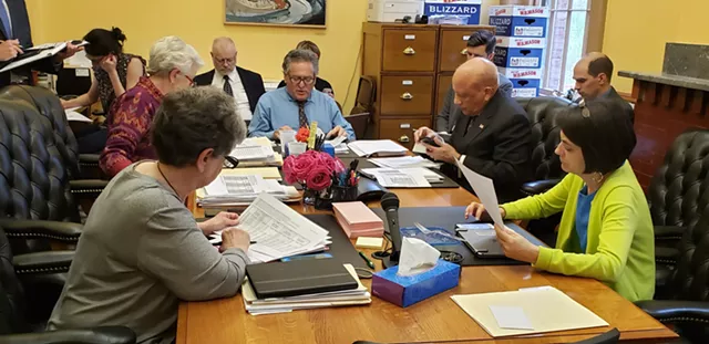 Vermont Senate Offers Two-Year Minimum Wage Boost as 'Compromise'