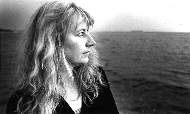 Rachel Bissex White Light Fund Launches $1,000 Mother's Day Songwriting Giveaway
