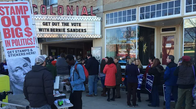 In New Hampshire, Sanders Seeks to Maintain Iowa Momentum