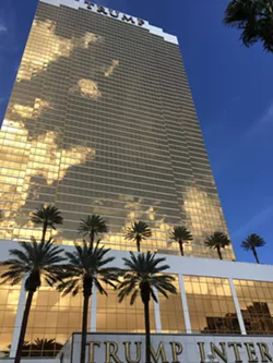 On Las Vegas Strip, Elvis Presley Endorses Donald Trump