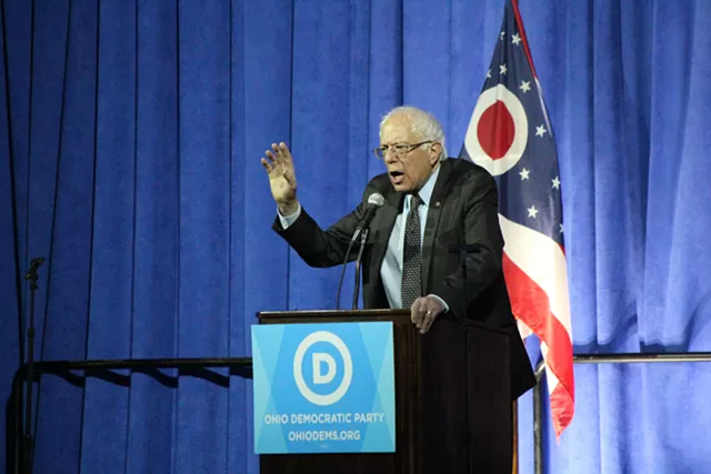 With Ohio on the Line, Clinton Defends Trade Stance