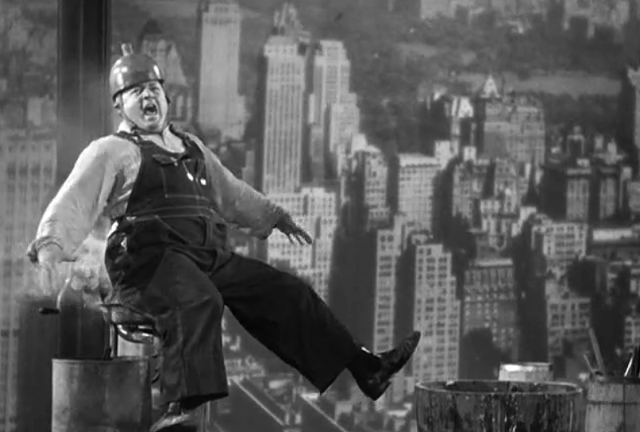Curly cools his heinie in "How High Is Up?" - COLUMBIA PICTURES