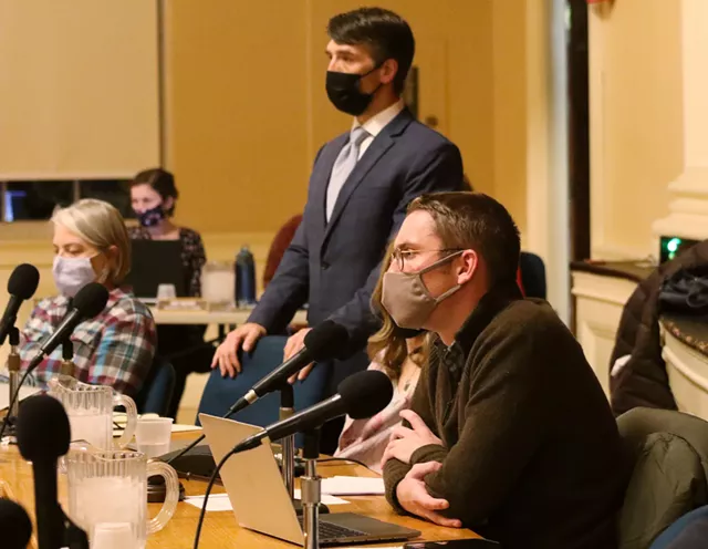 Burlington Councilors Block Sears Lane Discussion at Heated Meeting