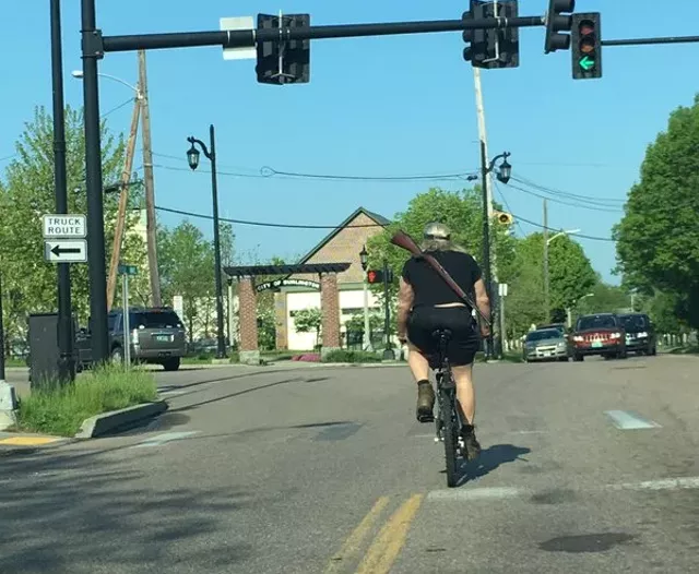 'Incoherent' Rifle-Wielding Man Posed Dilemma for Police
