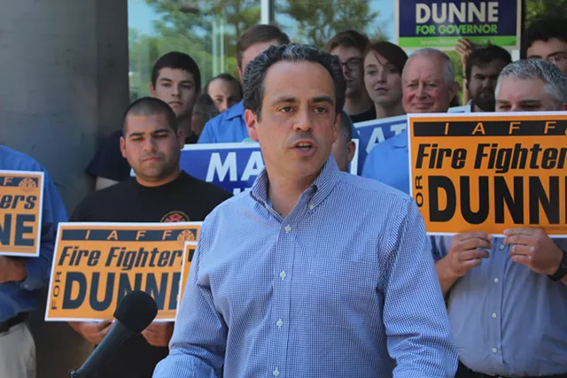 Dunne Lashes Out at Minter and Shumlin as the &lsquo;Establishment&rsquo;