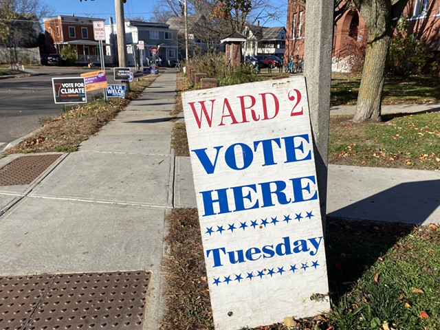 A polling place in Burlington - MATTHEW ROY ©️ SEVEN DAYS
