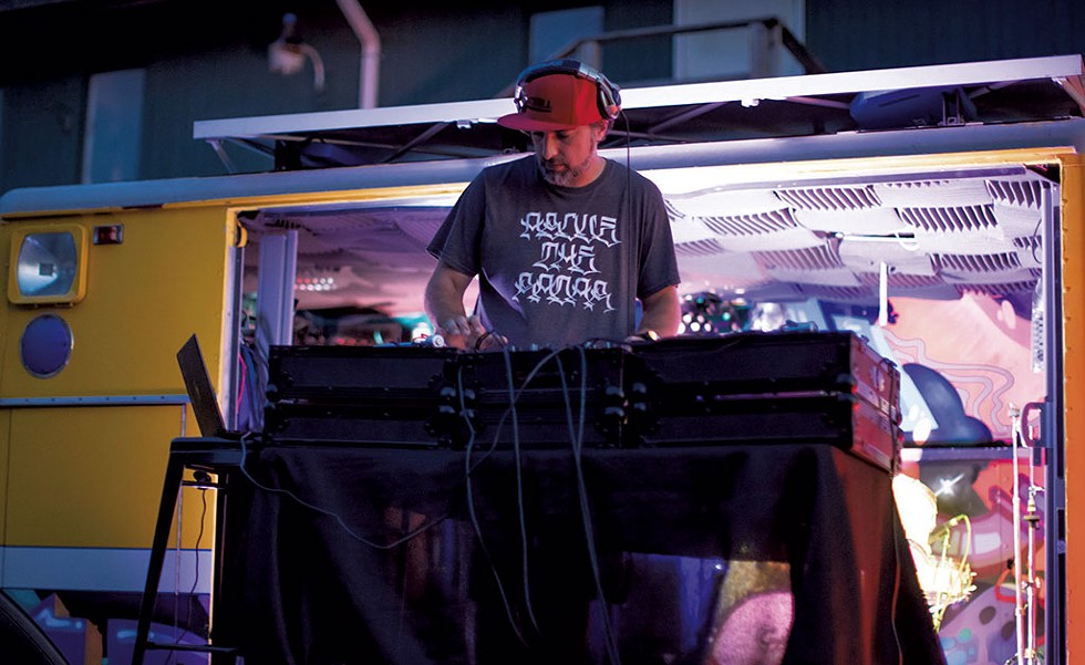 DJ Kanga - LUKE AWTRY