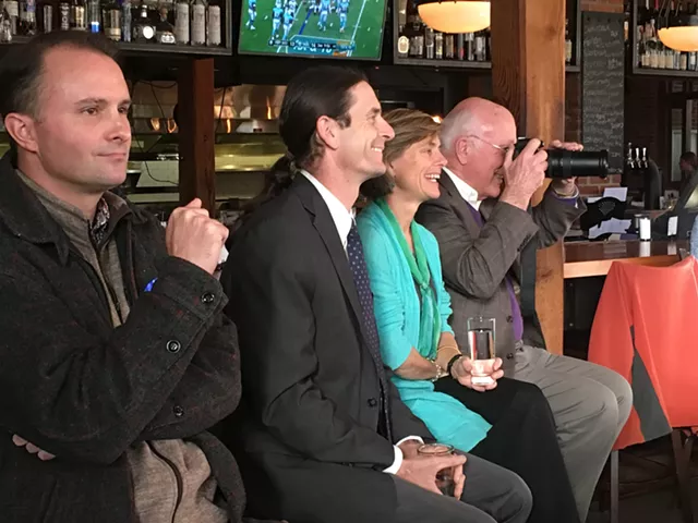 Barnstorming Vermont, Minter Calls Gov's Race 'Neck and Neck'