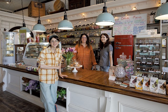 Heidi LeVell with daughters Zoe LeVell (left) and Lin Hoerner at Barn Owl Bistro &amp; Goods - DON WHIPPLE