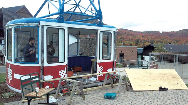 Miso Hungry's tram car