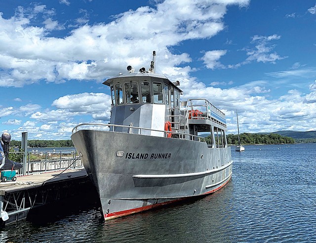 The  Island Runner ferry - DAN BOLLES