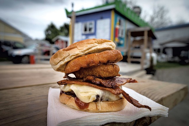 El Alamo Burger at Burger Barn - FILE: GLENN RUSSELL