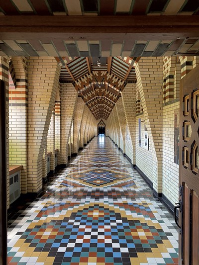 Hallway to the sanctuary of Abbaye de Saint-Beno&icirc;t-du-Lac. - DAVE SIMPSON