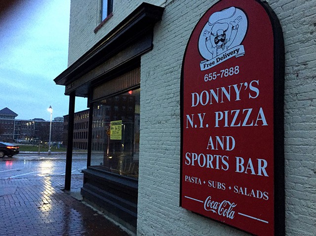Donny's New York Pizza & Sports Bar - ANDREA SUOZZO