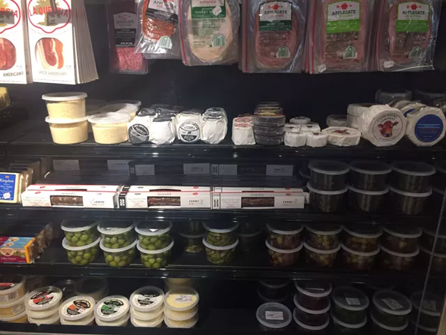 Commodities Natural Market Opens in Winooski