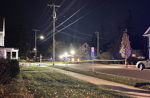 Burlington Police at the scene of a triple shooting on North Prospect Street - DEREK BROUWER ©️ SEVEN DAYS