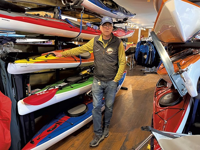 Steve Brownlee of Umiak Outdoor Outfitters in Stowe - ANNE WALLACE ALLEN ©️ SEVEN DAYS