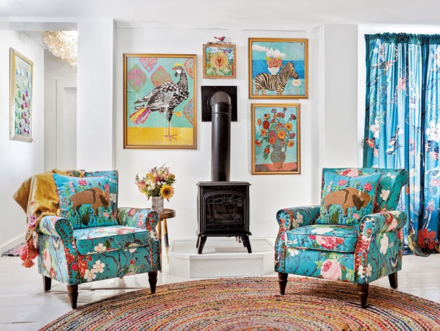 A sitting room at Sparkle on the Rocks - BARBEE HAUZINGER/OWL'S IRIS PHOTOGRAPHY
