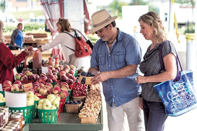 March&eacute; de la Gare de Sherbrooke in Qu&eacute;bec's Eastern Townships