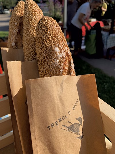 Tremolo Bread salted sesame baguettes - MELISSA PASANEN ©️ SEVEN DAYS