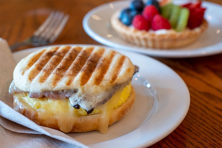 A panino and a fruit tart at Black Cap Coffee & Bakery - JEB WALLACE-BRODEUR