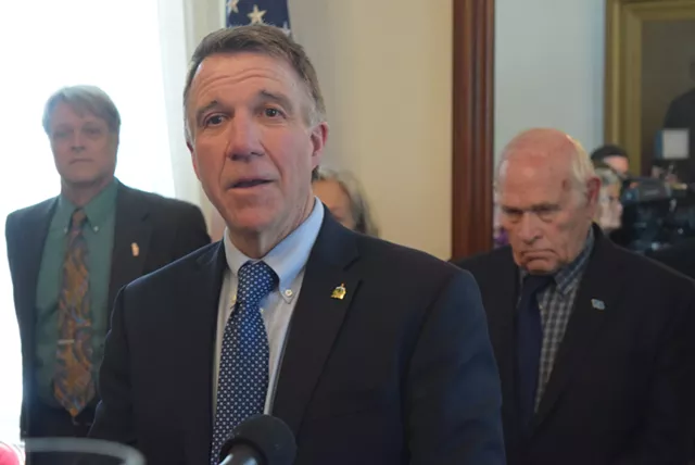 Scott Signs Bill Limiting Trump&rsquo;s Immigration Executive Orders