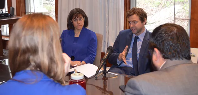 At Odds With Gov. Scott, Vermont Legislature Delays Adjournment