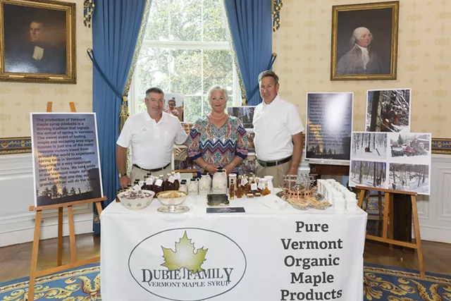 Dubies Bring Vermont Maple Syrup to Trump&rsquo;s White House