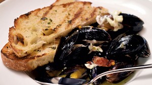 Cider-steamed mussels with grilled bread, smoked bacon and aioli