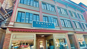 Central Caf&eacute; in St. Johnsbury