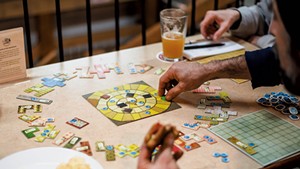 Playing Patchwork at the Boardroom Caf&eacute;