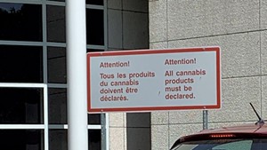 Sign at the Canadian border