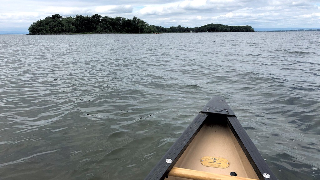 Canoeing Out to Burton Island Bistro for Burgers and BLTs