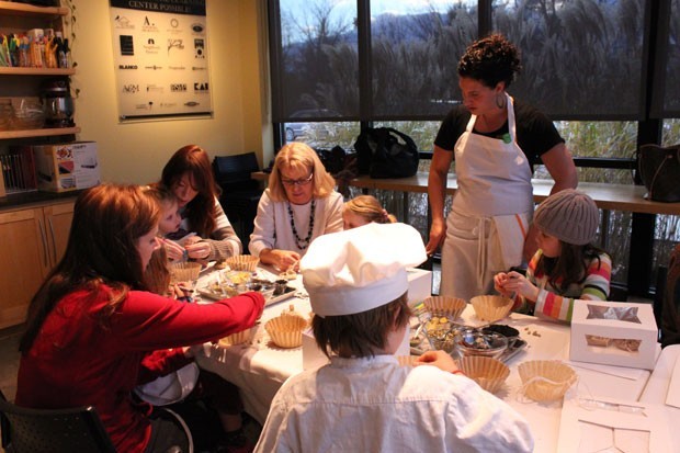 Nina Lesser-Goldsmith leads a Kids in the Kitchen class