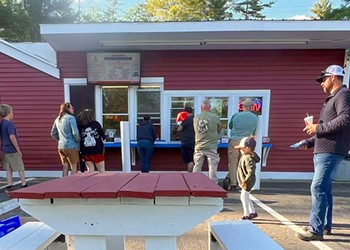 Gondolas Snack Bar Opens in Morristown