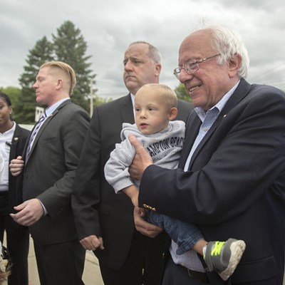 Photos From Bernie Sanders' Homecoming at the Burlington Airport