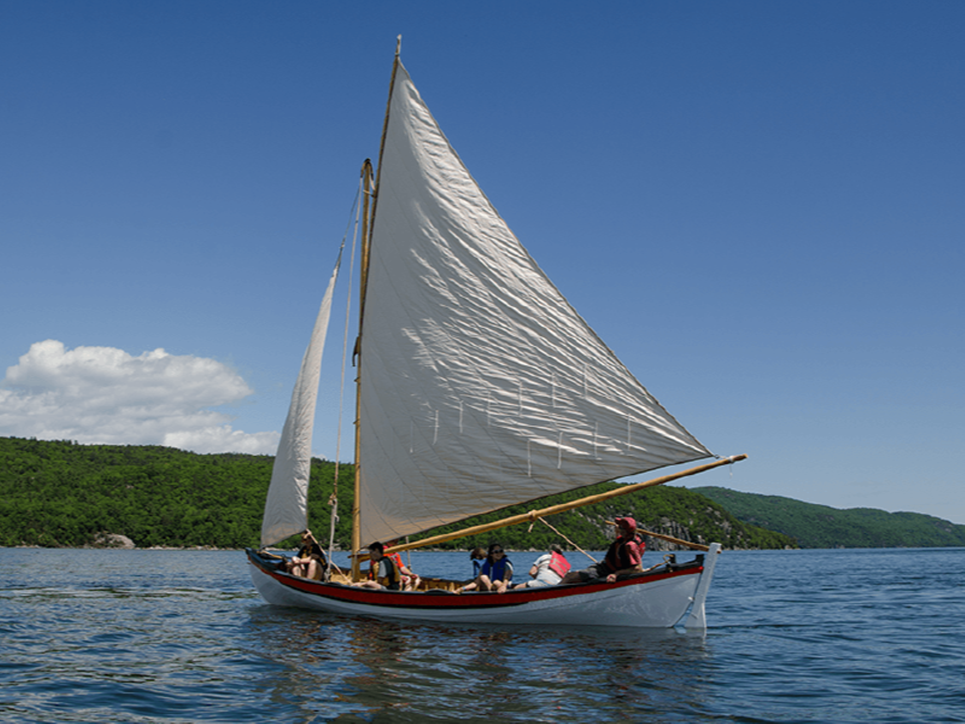 whaleboat_800x600.png